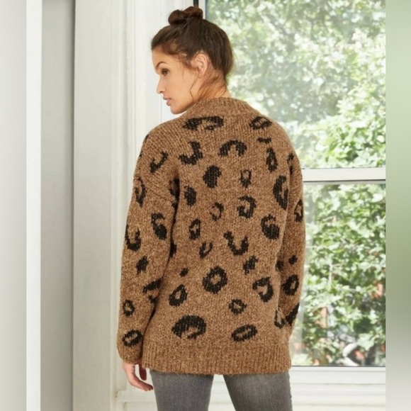 Universal Thread Animal Print Chunky Sweater - Picture 2 of 5
